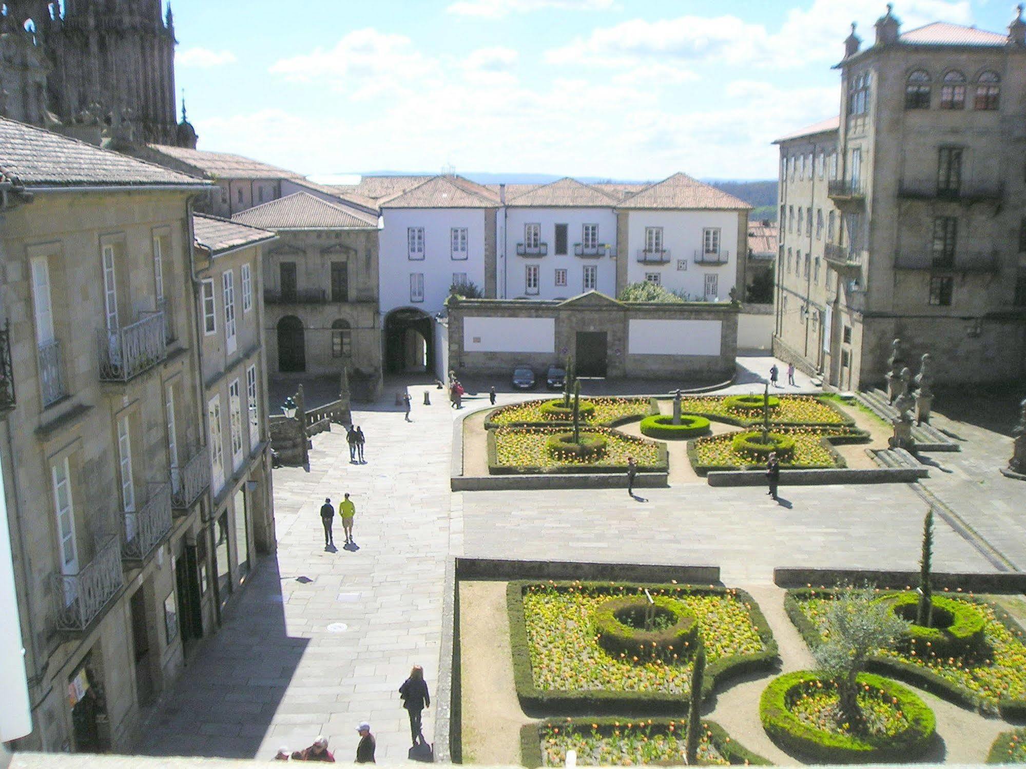 Apartamentos Casa De La Inmaculada Santiago de Compostela Exterior photo