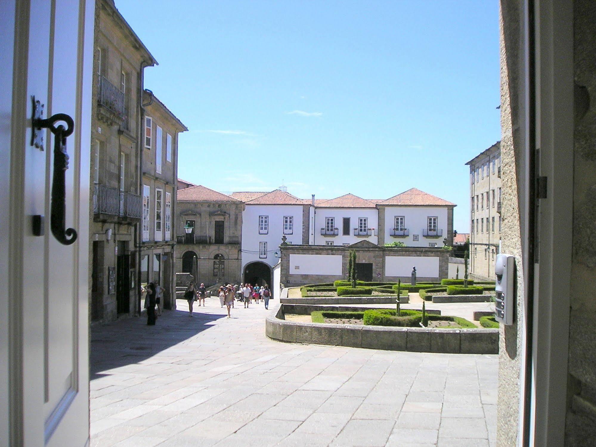 Apartamentos Casa De La Inmaculada Santiago de Compostela Exterior photo